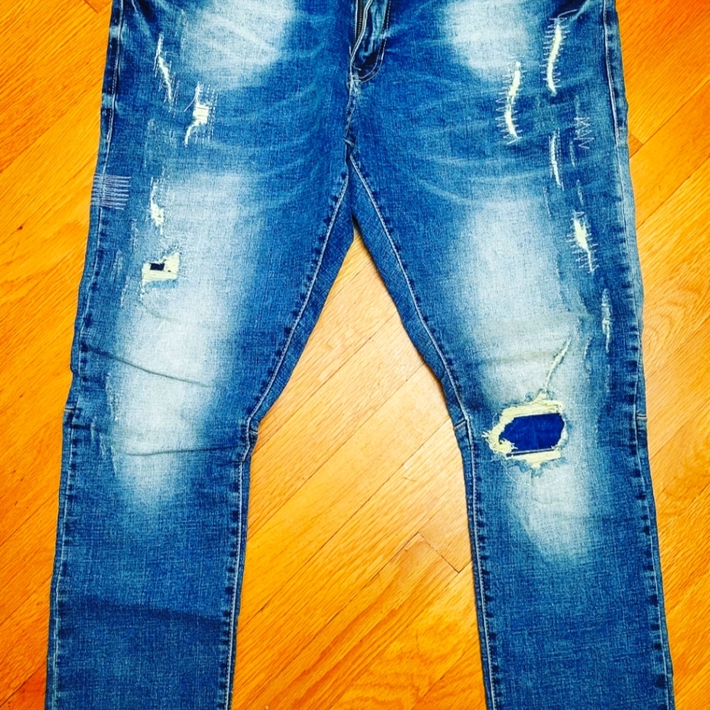 BRAND NEW SMOKE RISE JEANS